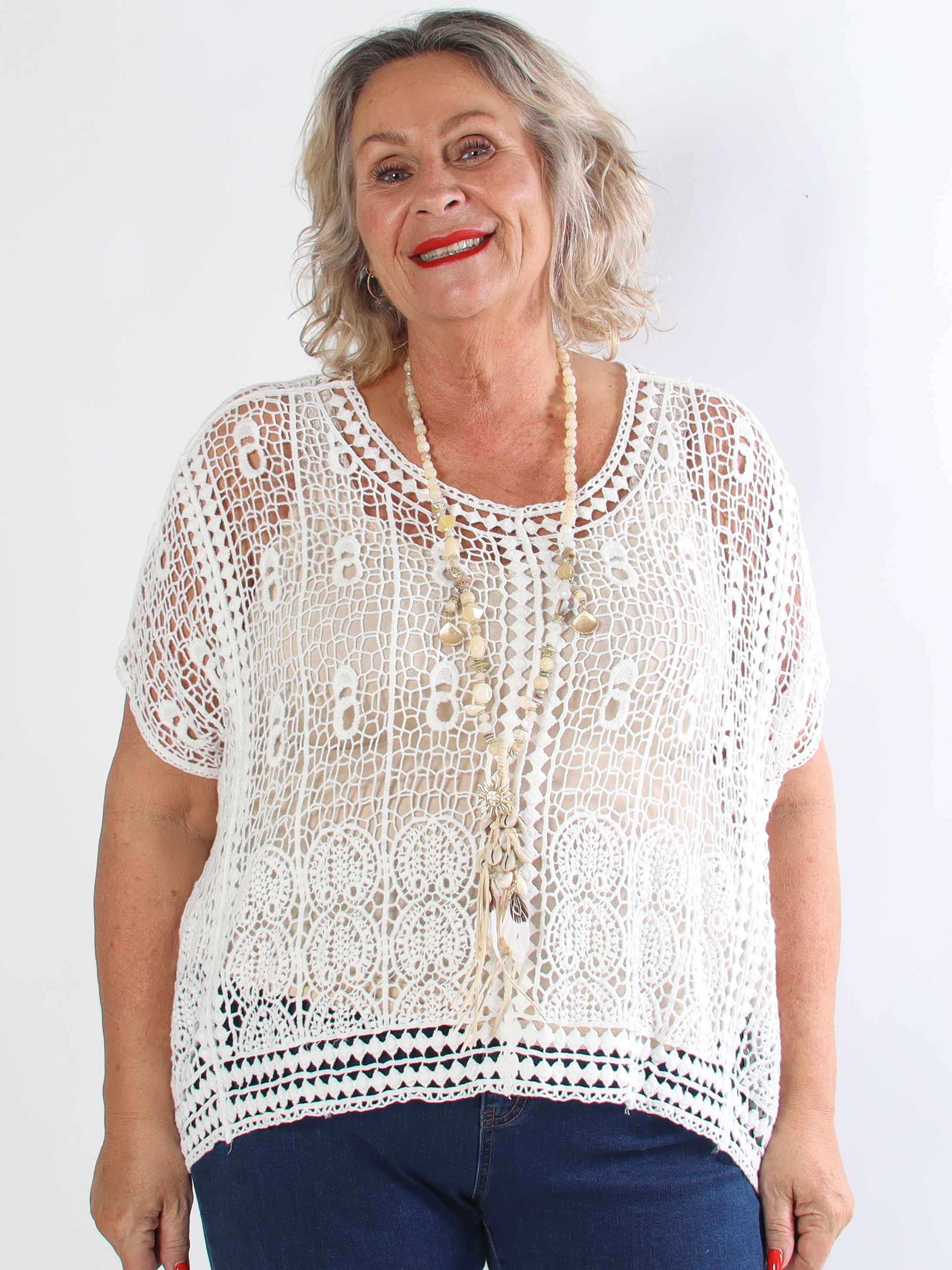 Aarohi - Let hæklet plus size tunika med et elegant hulmønster